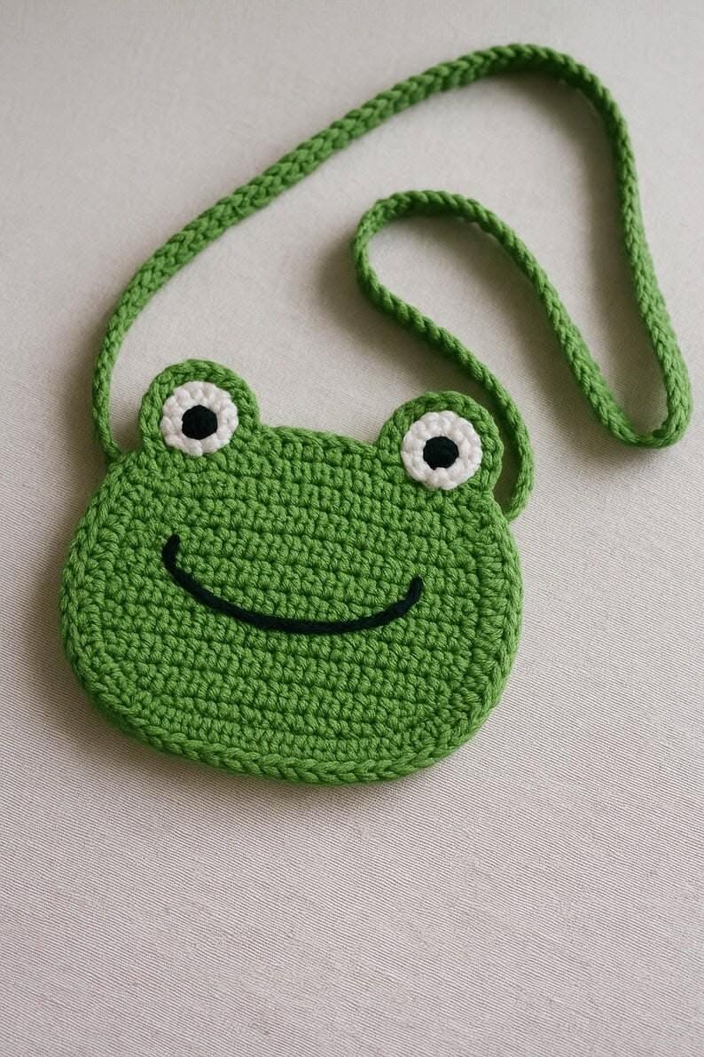 Cute Frog Bag Crochet Kit