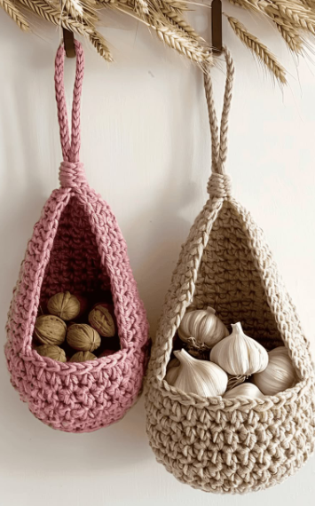 Hanging basket pattern for stylish kitchen storage